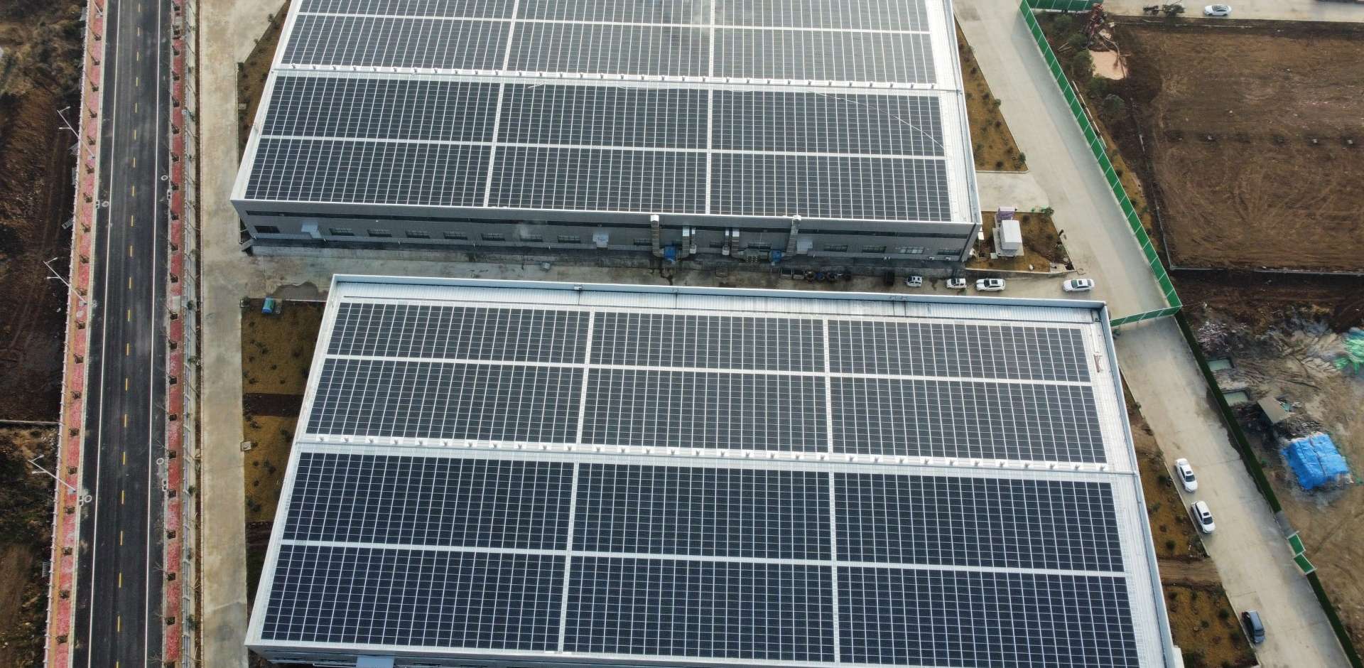 1920-2021年3月，河南唐河县 中部食品城BIPV光伏项目，装机量1.8MW，年发电200万度，满足45%用电需求.jpg